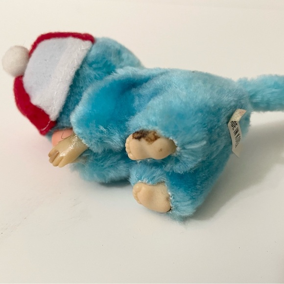 Vintage Monchichi Finger Hugger Monkey Mini Toy Canada Hat - Picture 15 of 16